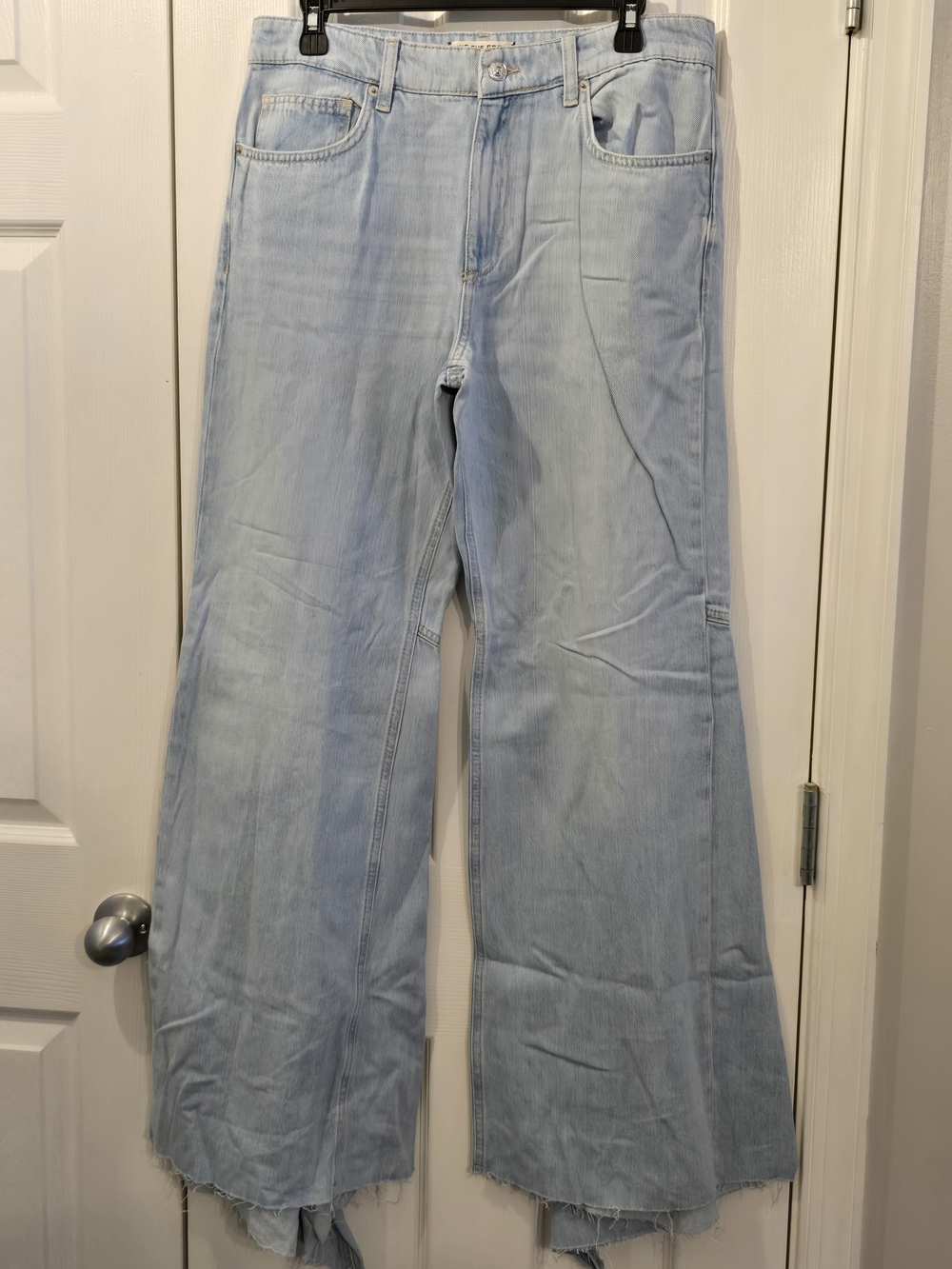 NWOT We The Free Live Wire Flare Jeans - 30